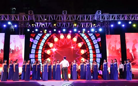 学校毕业晚会策划书