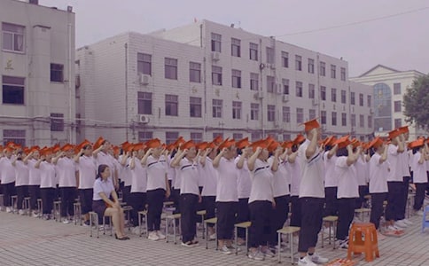 学生代表在成人礼上的发言