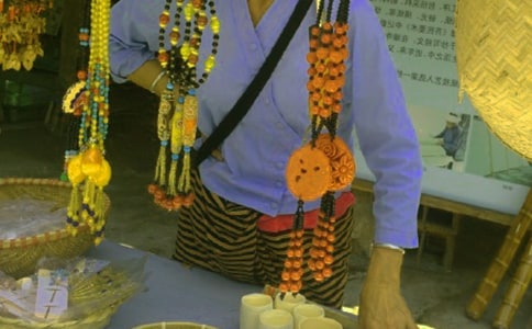 傣族的风俗习惯作文