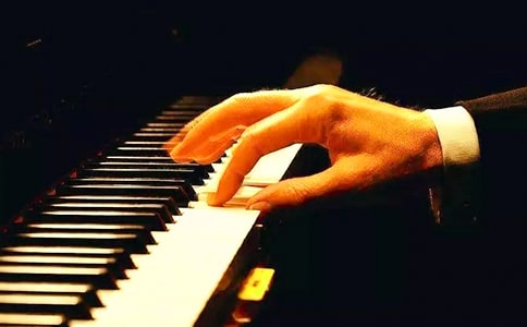 学弹琴作文(集锦9篇)