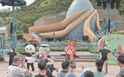 开心游玩海洋公园作文