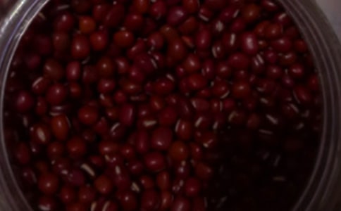 红豆与野花的作文