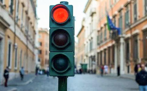 红绿灯安全作文300字3篇