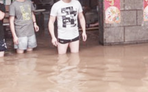 抗洪救灾倡议书