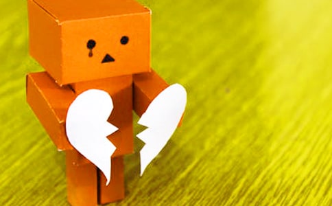 高中作文陌生哭泣