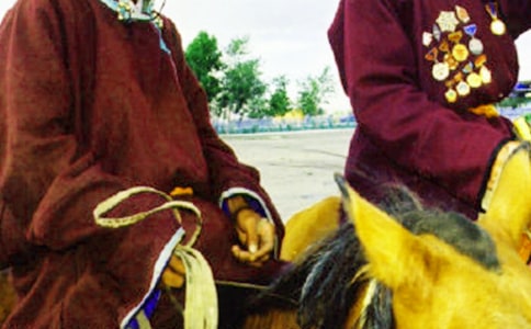 蒙古族的风俗习惯精华(7篇)