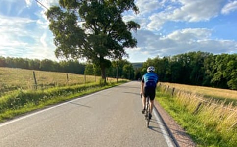 一次有意义的骑行比赛作文