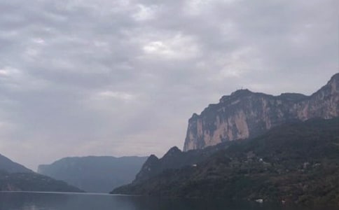 长江三峡旅游导游词3篇