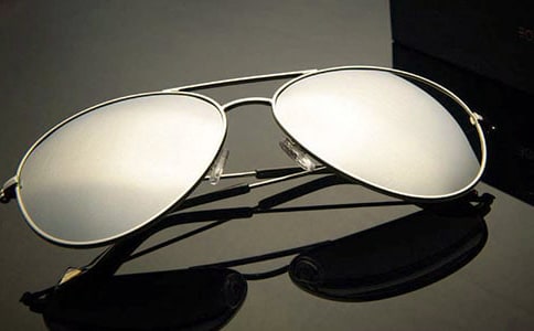 配眼镜学生作文(通用33篇)