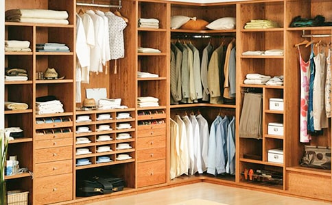 创业投资者应该如何进行正确的衣柜店选址