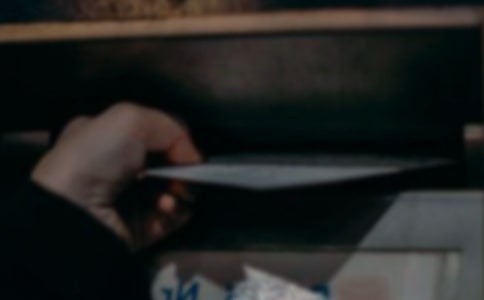 一封不起眼的邮件职场故事