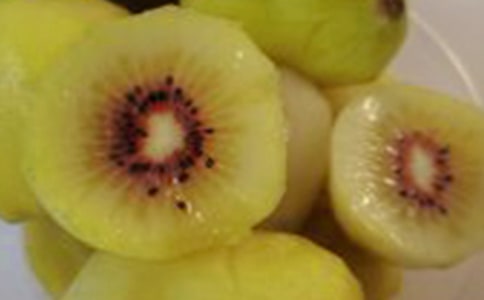 老人吃猕猴桃的好处及吃水果的禁忌